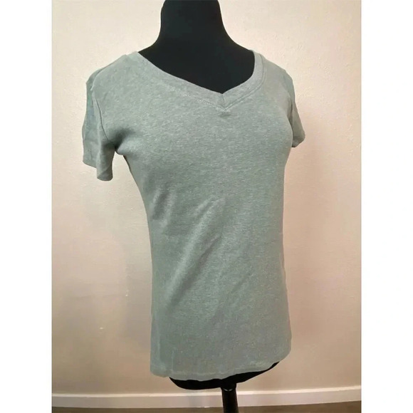 Noble Outfitters Women's V-Neck T-Shirt Heather Green Size M Casual 1688 - Picture 3 of 7